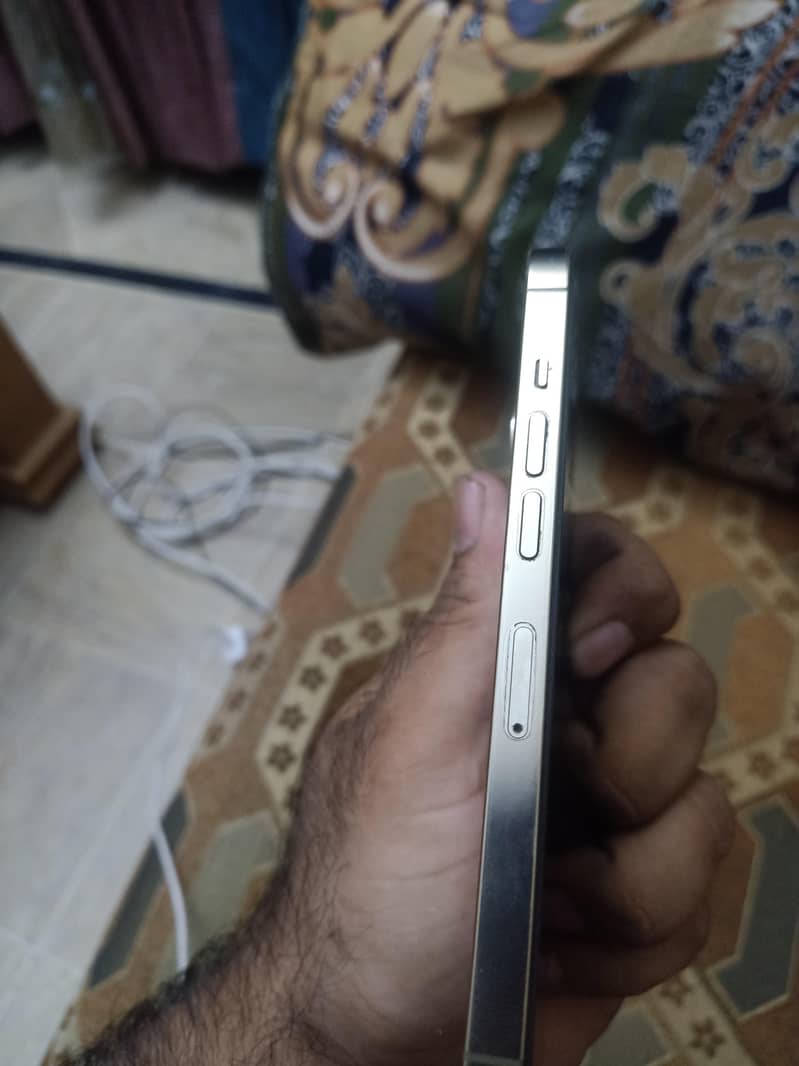 Apple iPhone 13 Pro 6