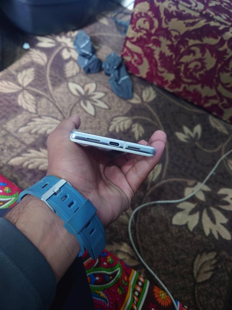 Google Pixel 6 Pro . Exchange possible. 03042215559 5