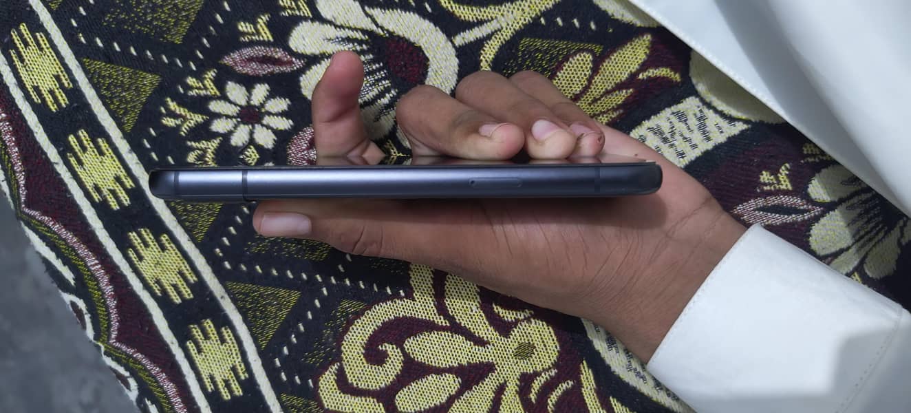 Google Pixel 8a 1