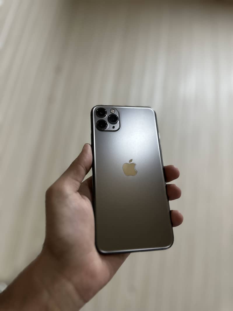 Apple iPhone 11 Pro Max 1