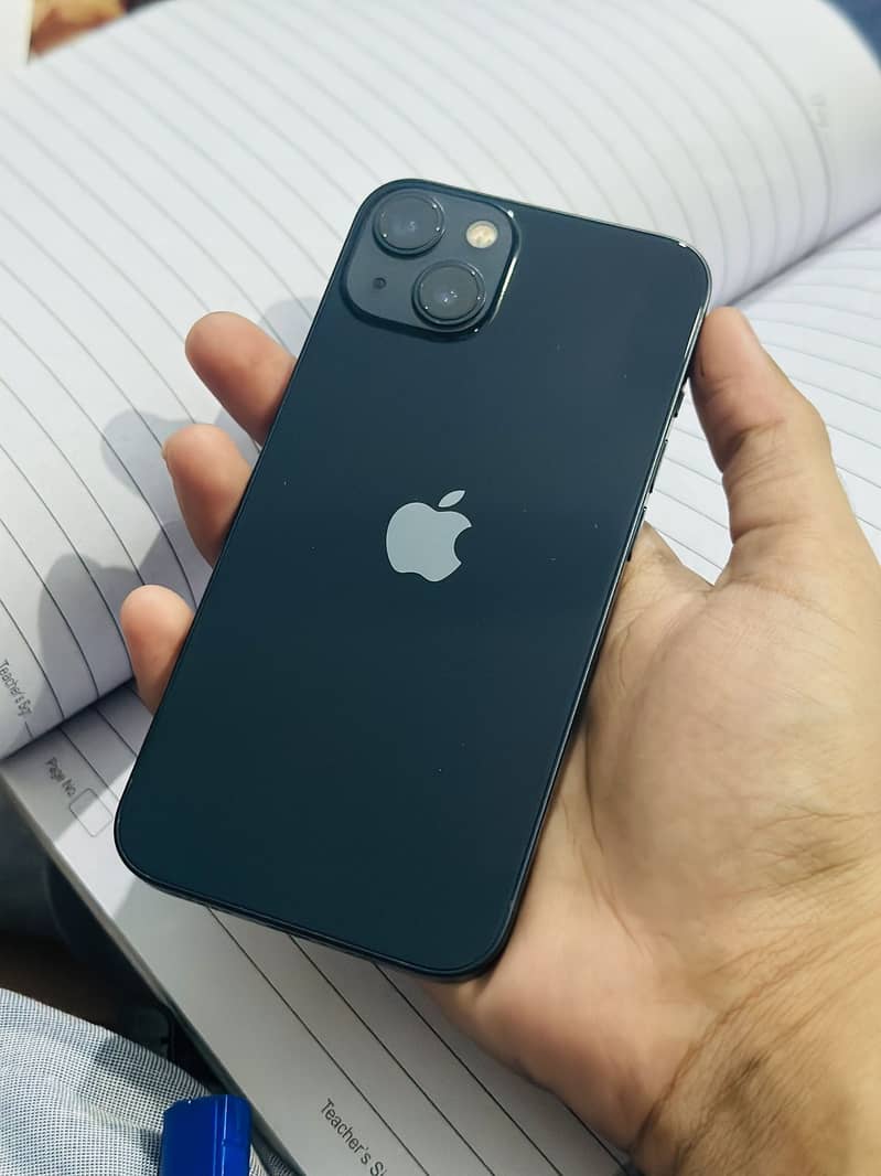 Apple iPhone 13 1