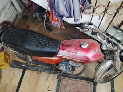 gari ok haj condition Apke samne hai pic Mai contact info 03133005586