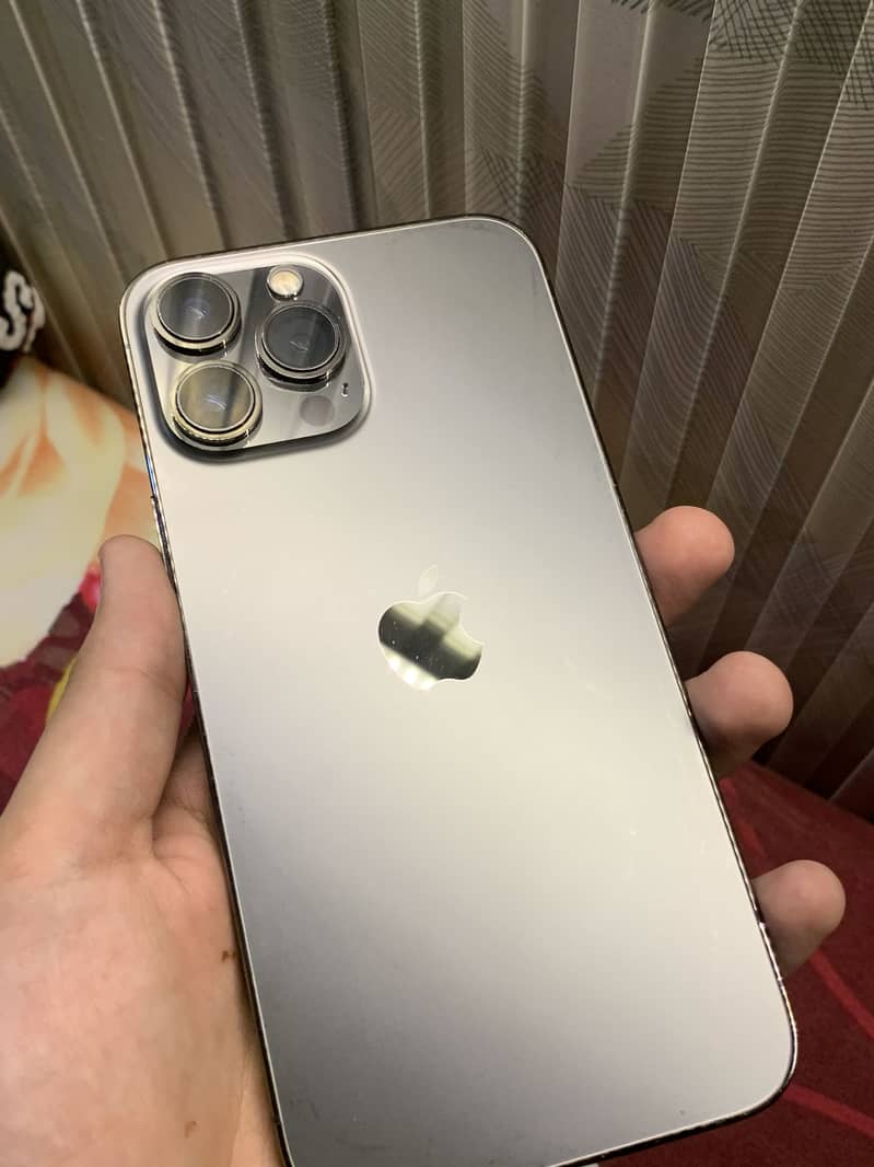 iPhone 13 Pro Max jv 3