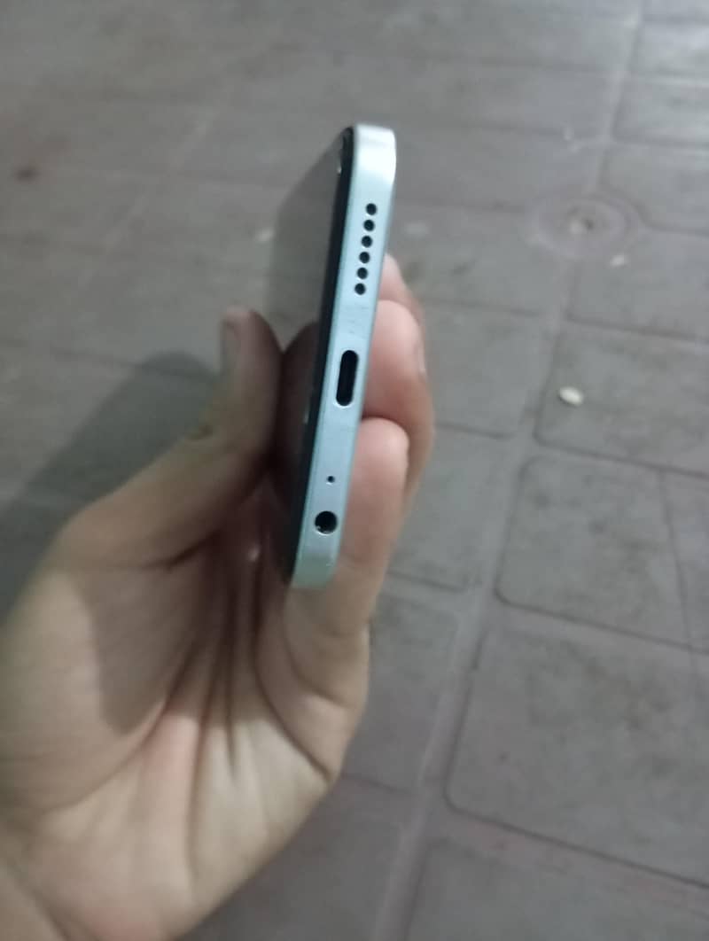 Tecno SPARK 30C 3