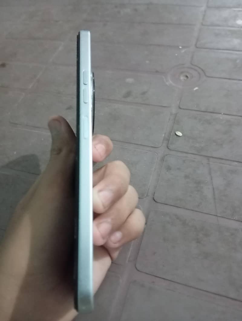 Tecno SPARK 30C 4