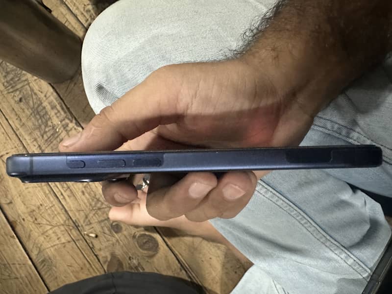 Apple iPhone 17 Pro Max 4