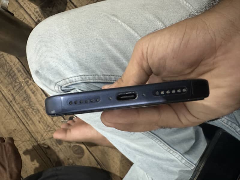 Apple iPhone 17 Pro Max 5