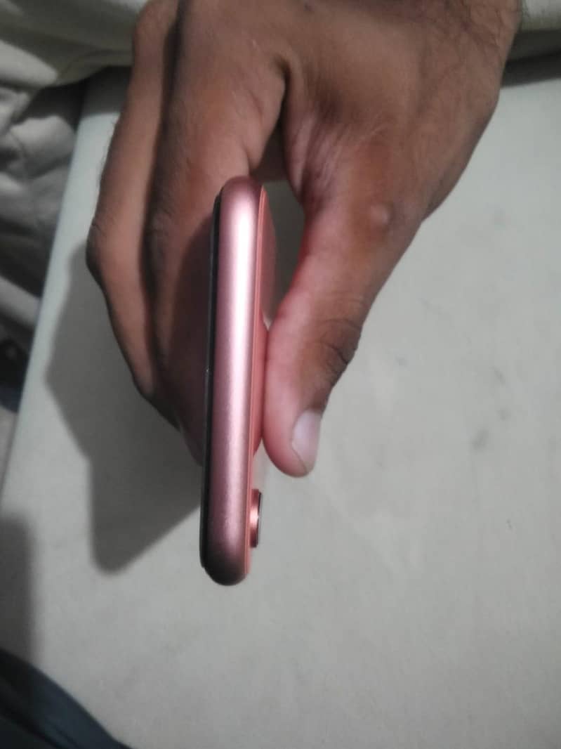 Apple iPhone XR 5