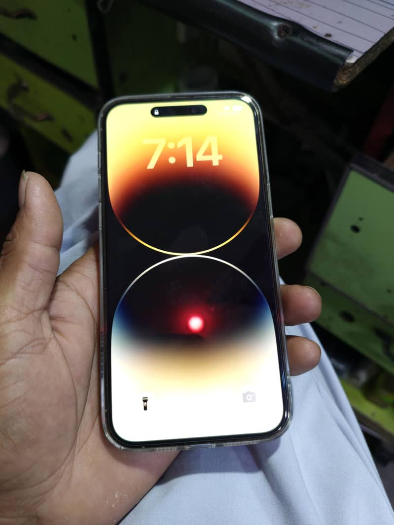 Apple iPhone 14 Pro Max 4