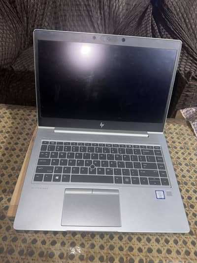 HP Elite book core i 5 v pro 8th Gen