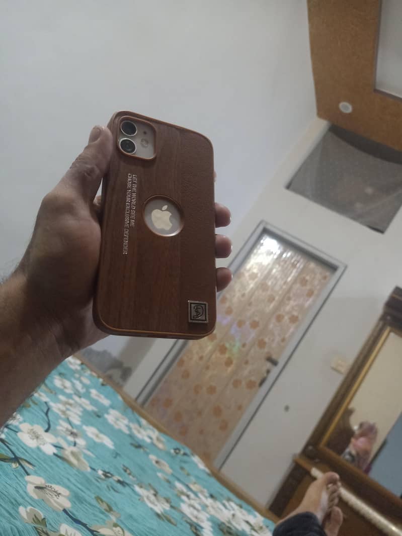 Apple iPhone 11 6
