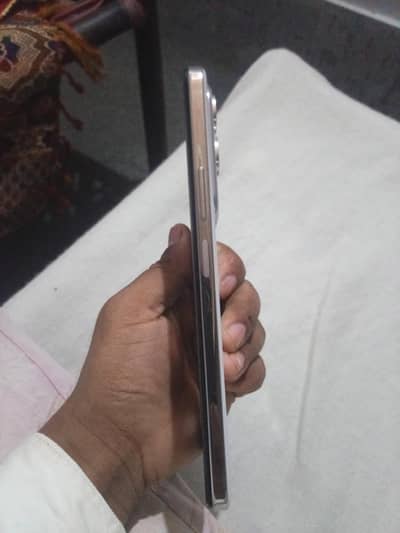 Vivo Y29