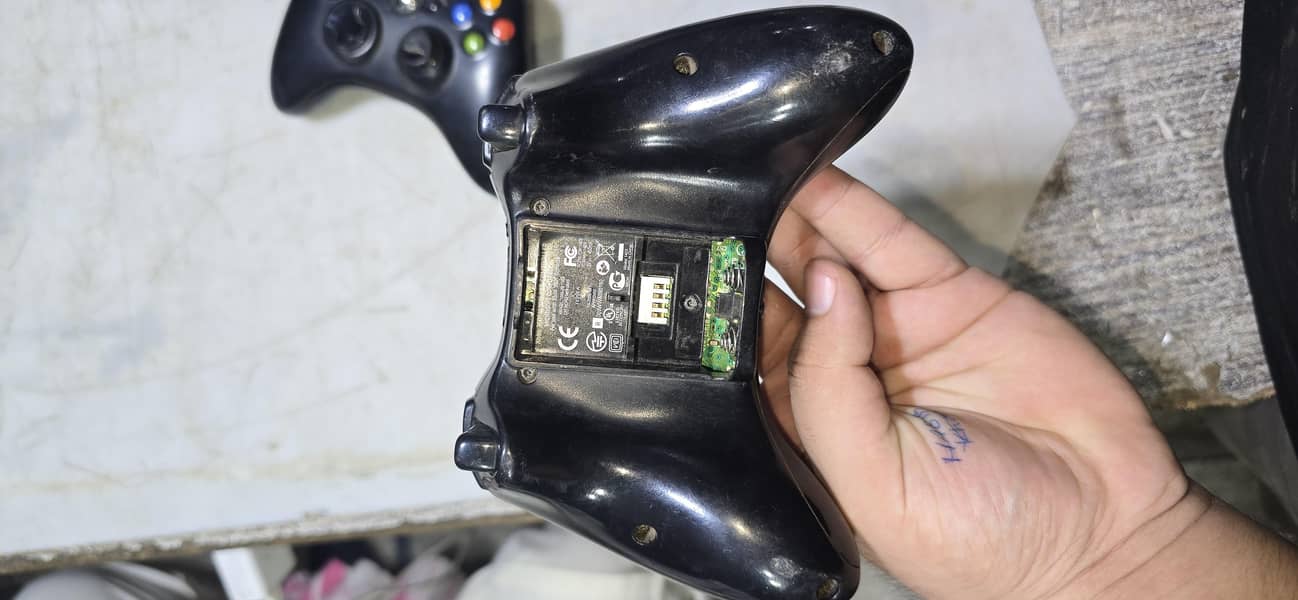 XBOX 360 ORIGINAL CONDITION 6
