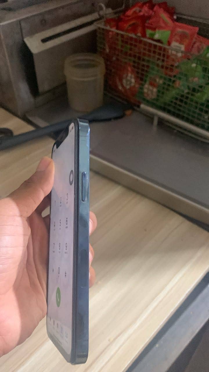 Apple iPhone 12 Pro 0