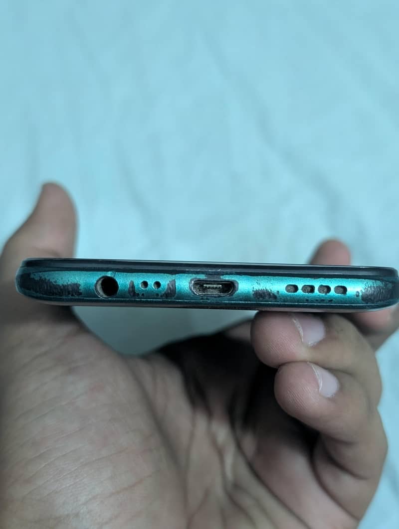 Realme 5i 0