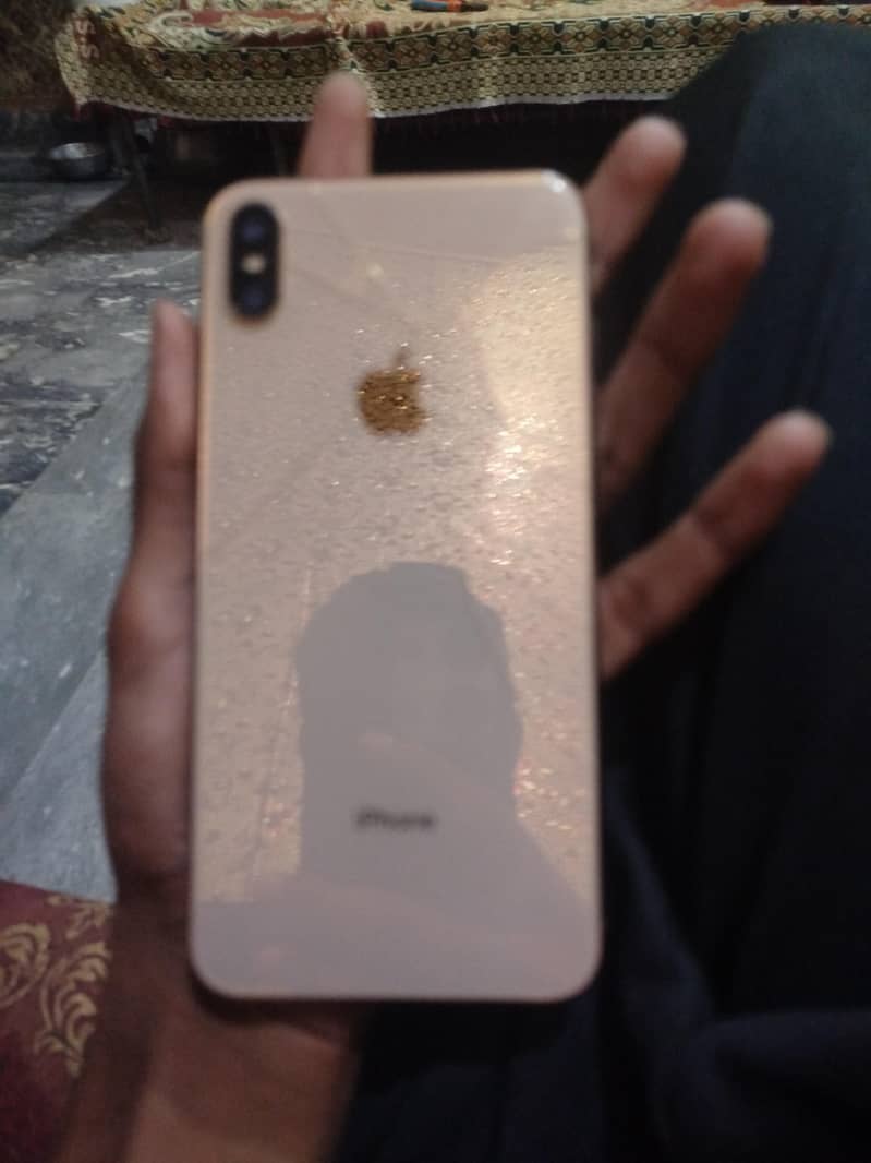 Apple iPhone XS Max 0