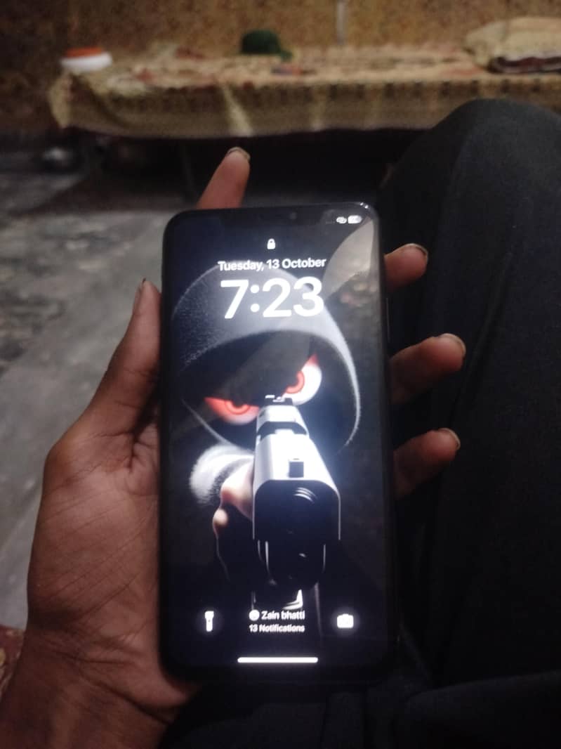 Apple iPhone XS Max 1