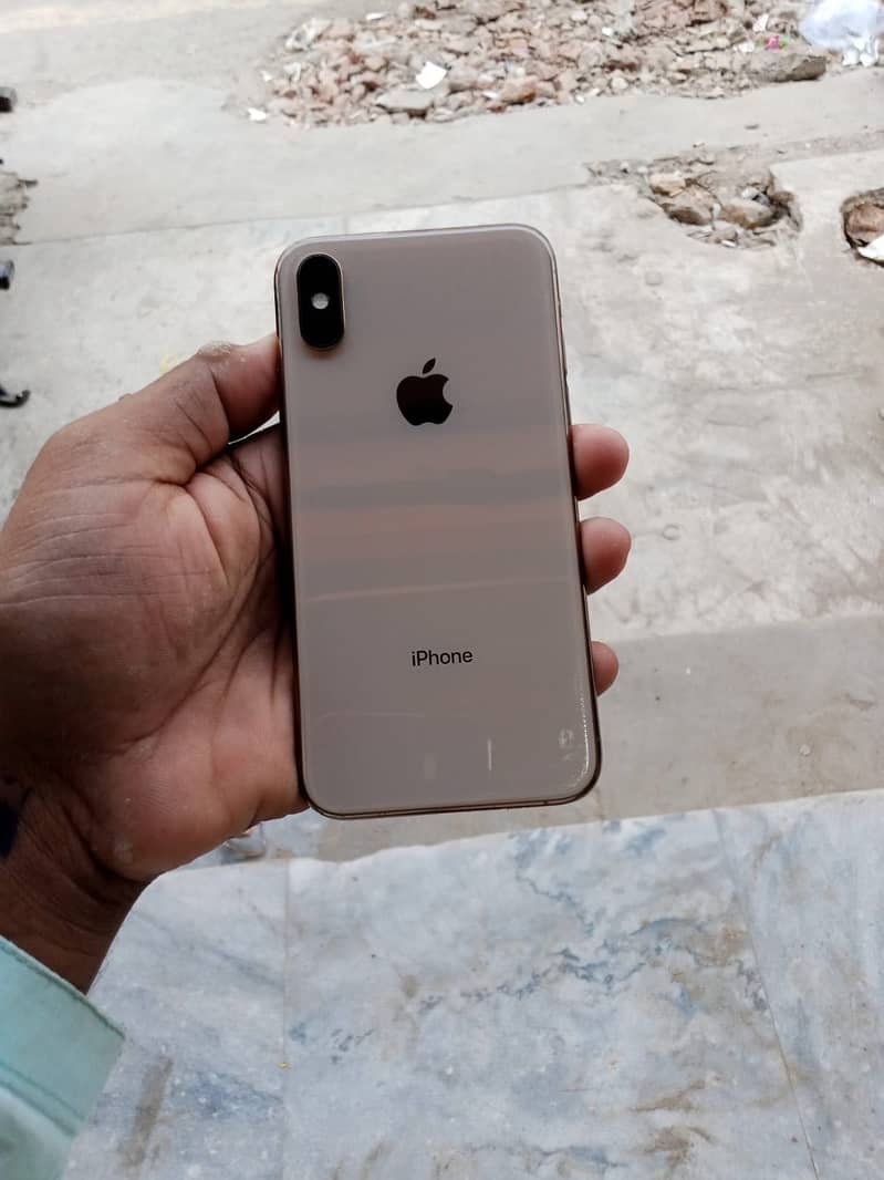 Apple iPhone XS 5