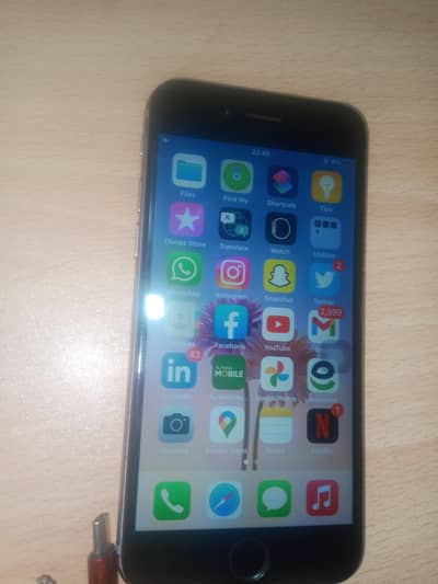 Apple iPhone 6S 4/64 good condition for sale