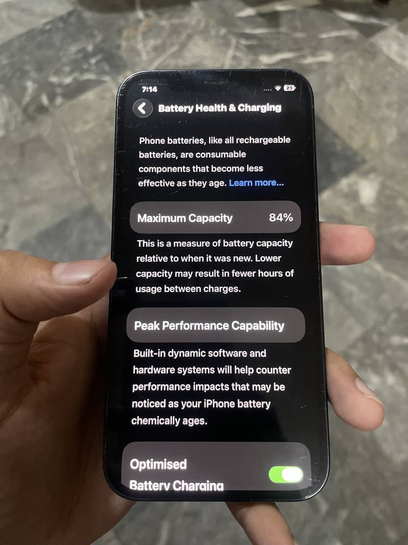 Apple iPhone 12 6