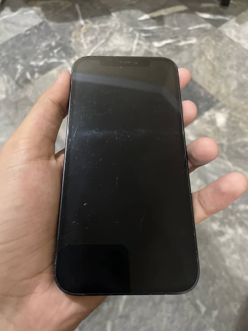 Apple iPhone 12 7