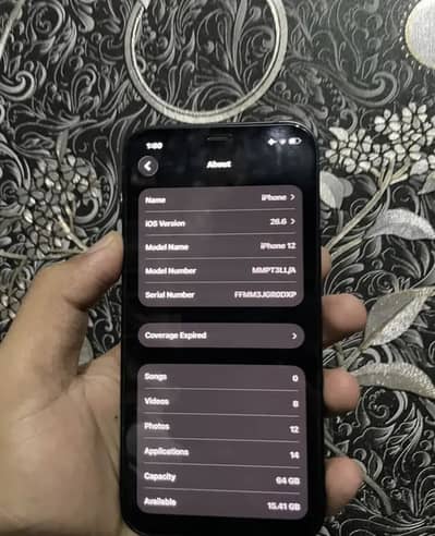 Apple iPhone 12