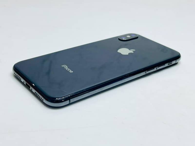 Apple iPhone X 5