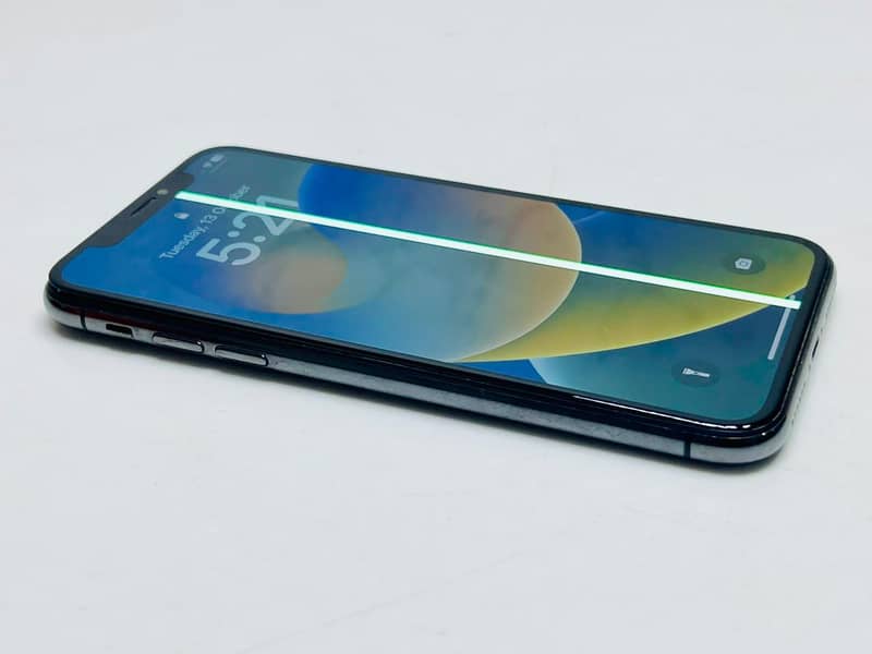 Apple iPhone X 6