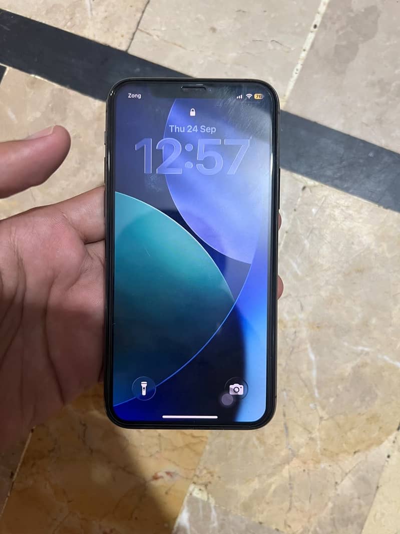 Apple iPhone 11 Pro 1