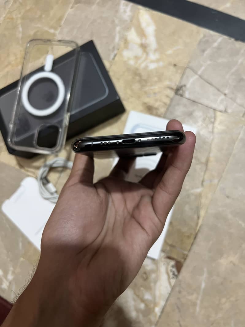 Apple iPhone 11 Pro 10