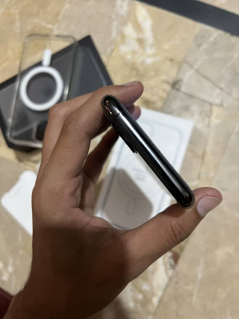 Apple iPhone 11 Pro 11