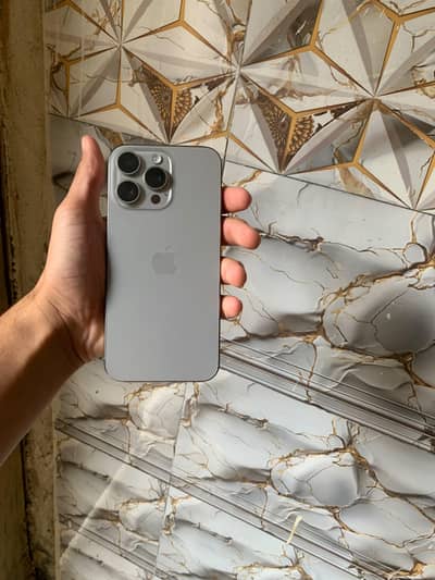Apple iPhone 15 Pro Max