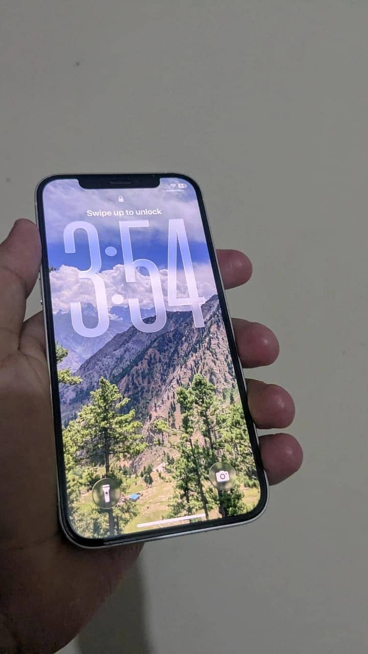 Apple iPhone 12 2