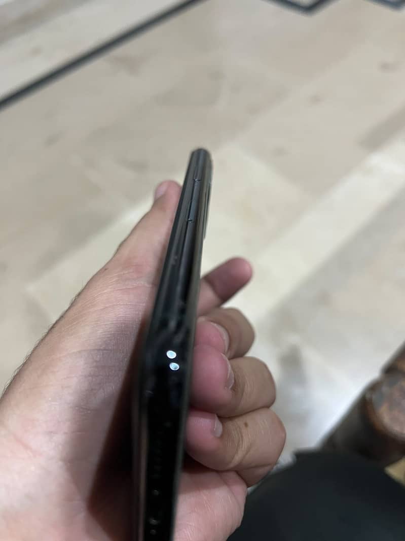 Apple iPhone 11 Pro 5
