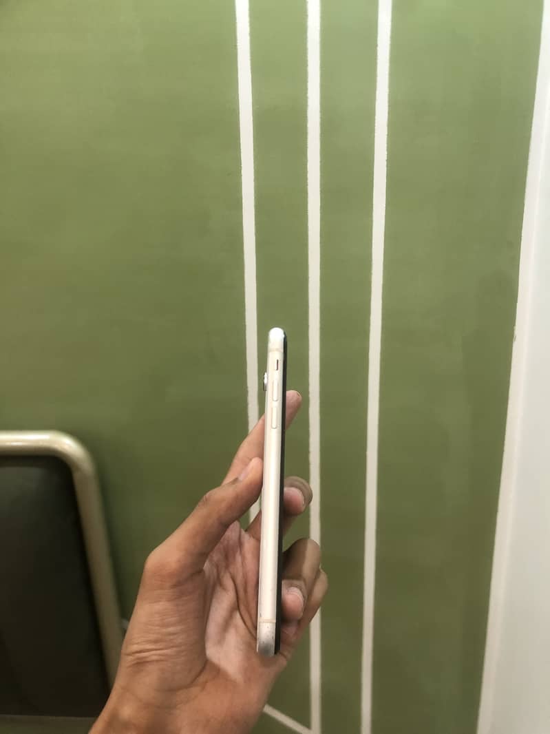 Apple iPhone XR 5