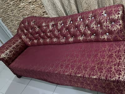 Dewan sofa