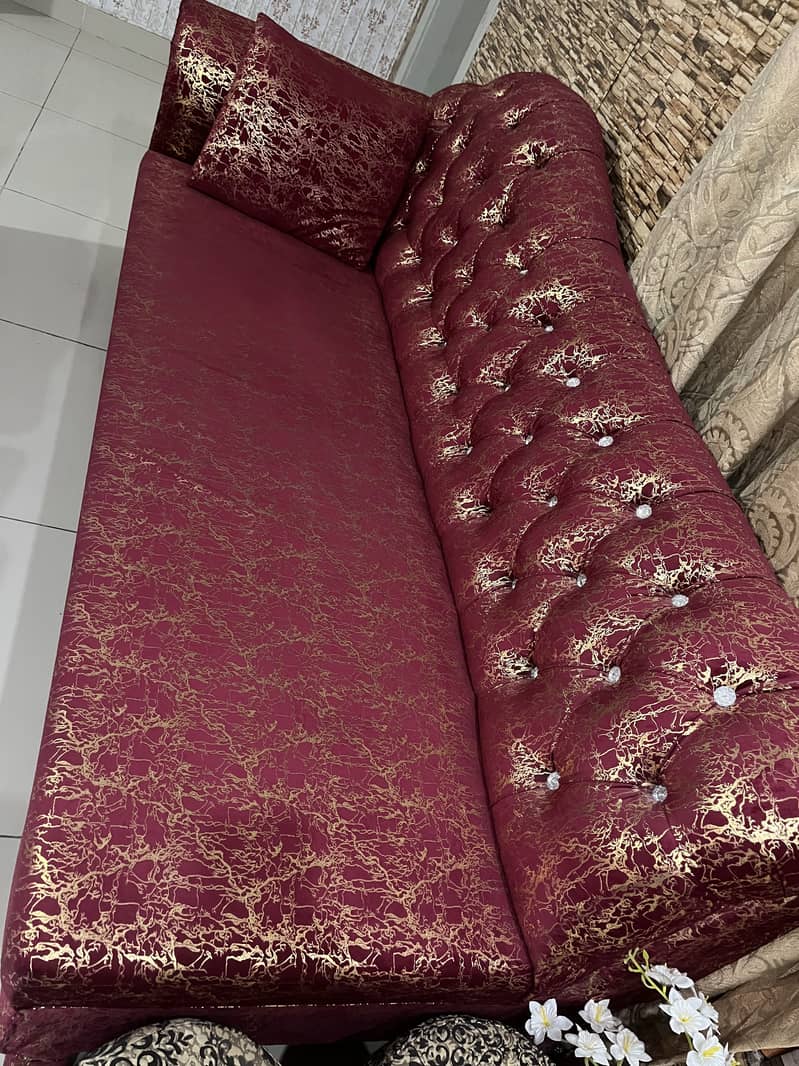 Dewan sofa 1