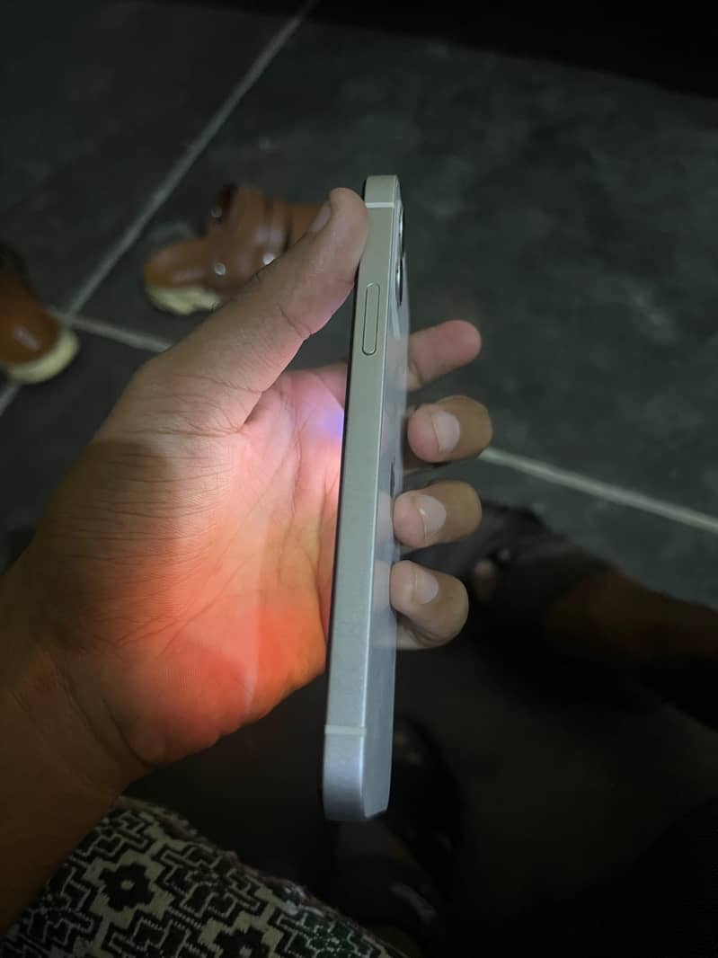 Apple iPhone 12 8