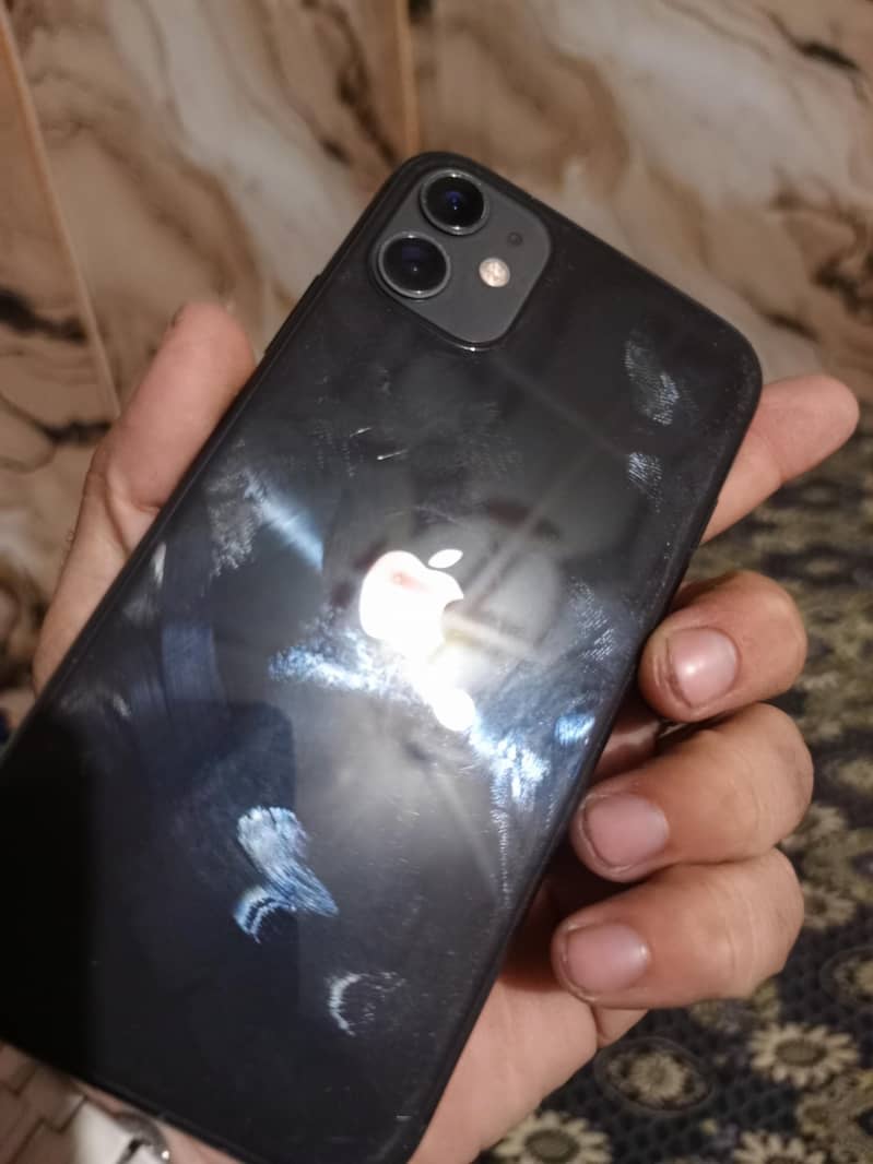 Apple iPhone 11 0