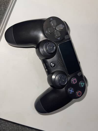 Playstation 4 pro 1Tb