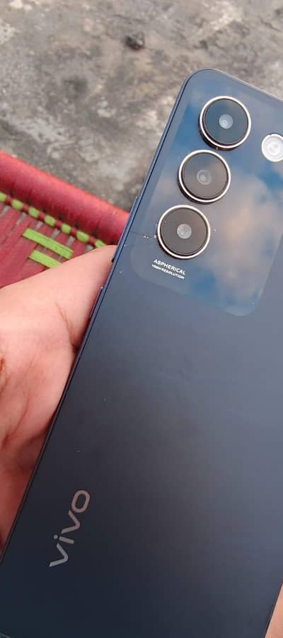 Vivo Y100