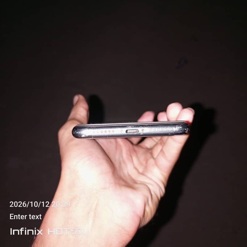 Apple iPhone 11 3