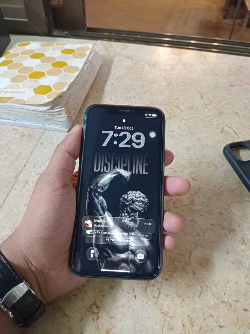 Apple iPhone 11 5