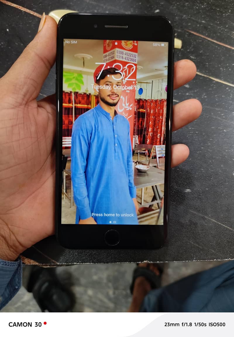 Apple iPhone 7 Plus 2