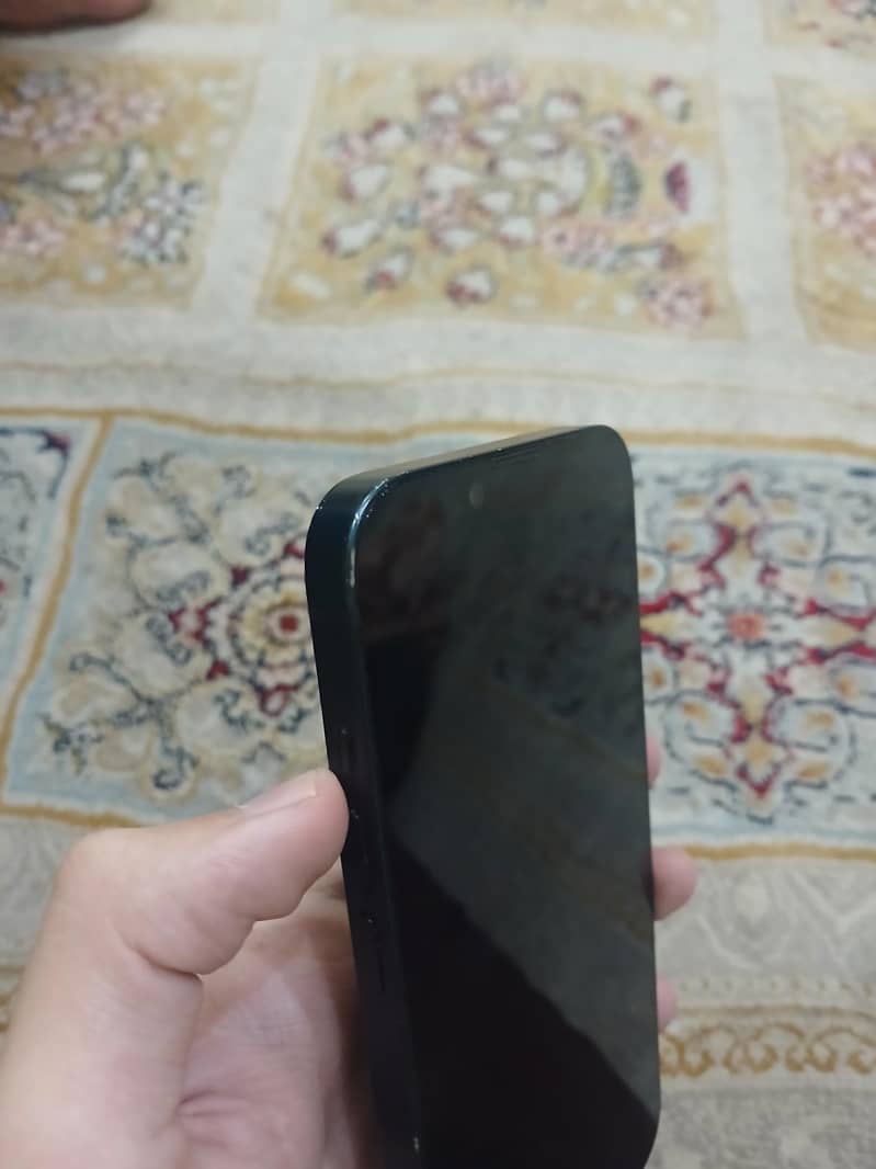 Apple iPhone 14 2