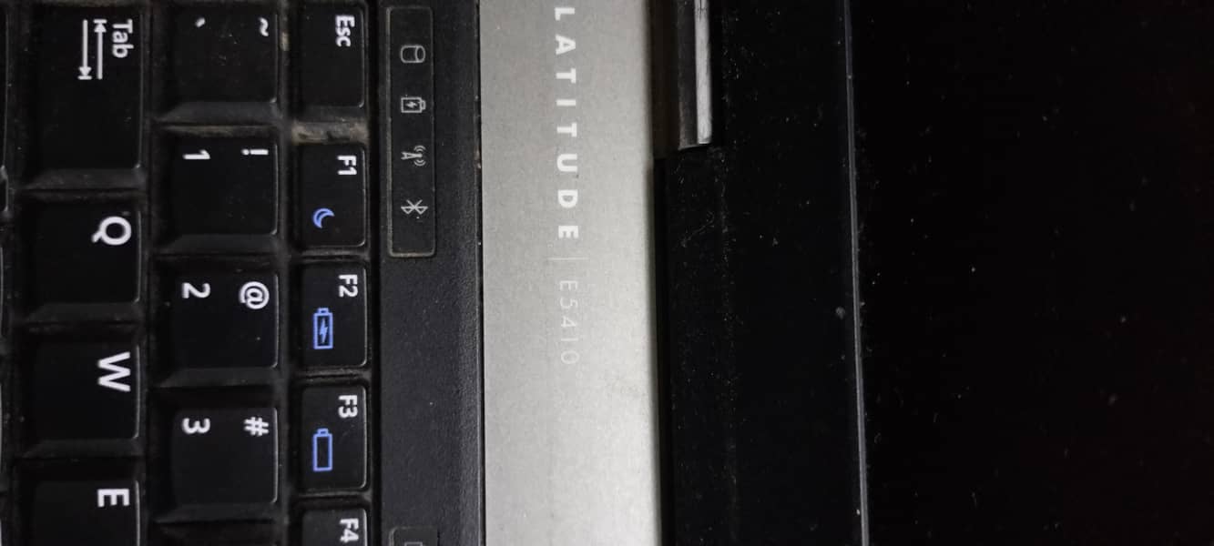 Dell latitude E5410 1