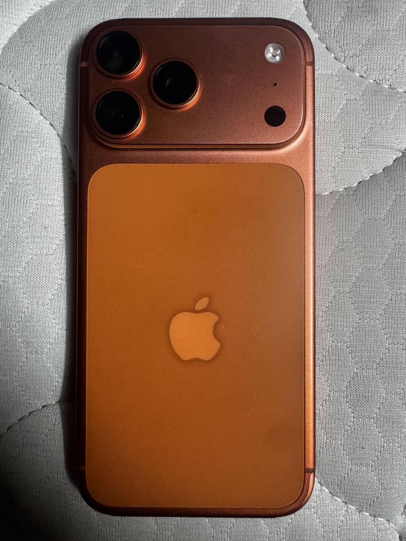 Apple iPhone 17 Pro Max 1
