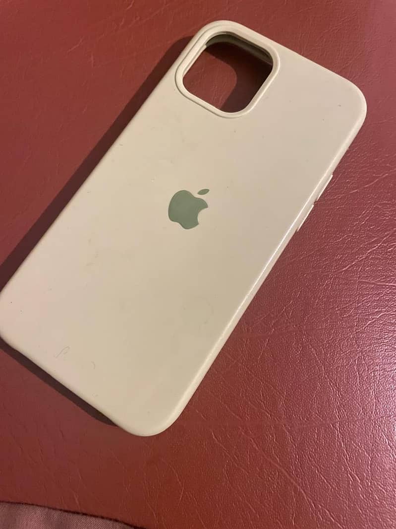 Apple iPhone 12 5