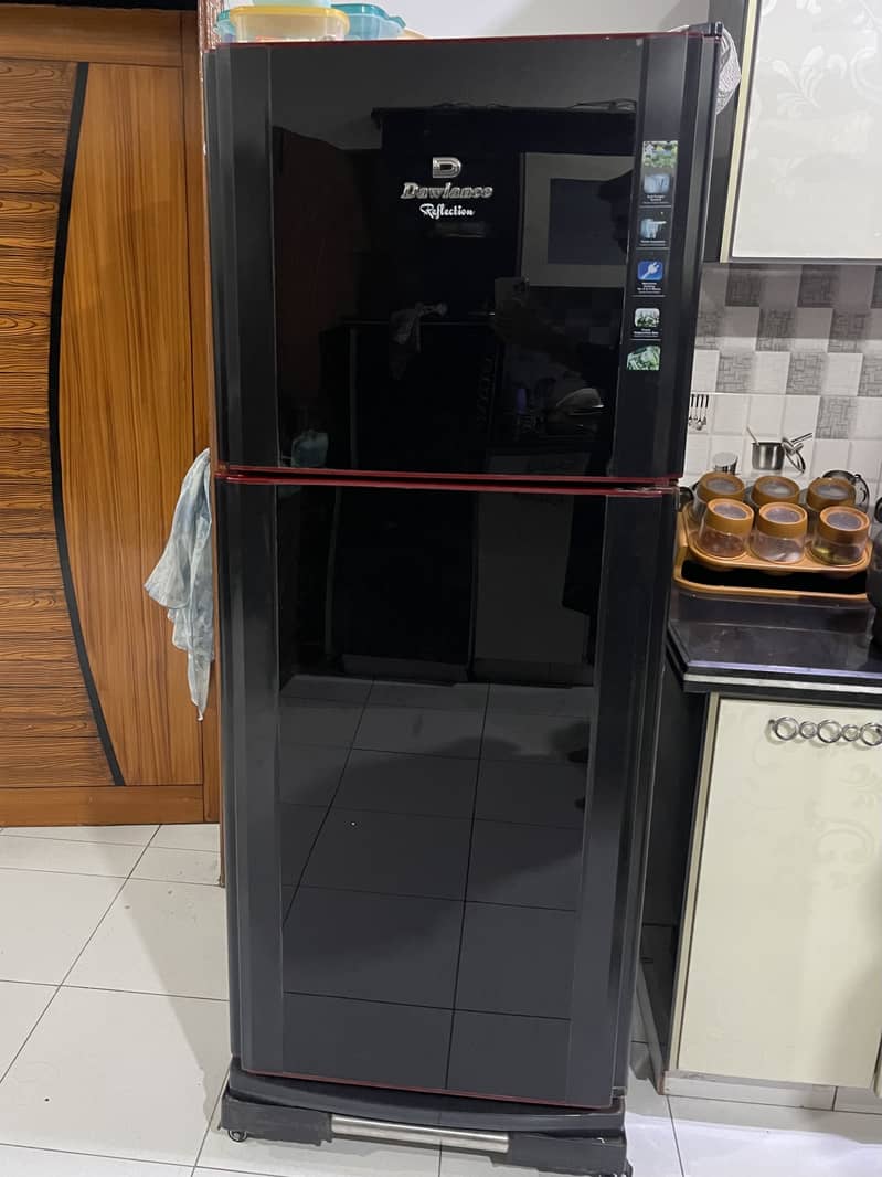 Refrigerator 0
