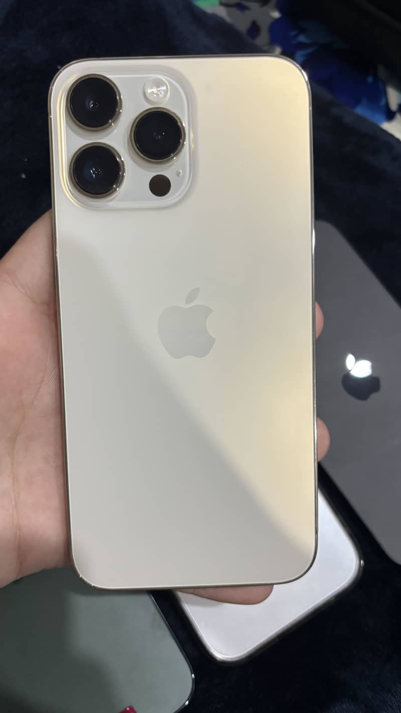 Apple iPhone 14 Pro Max 1